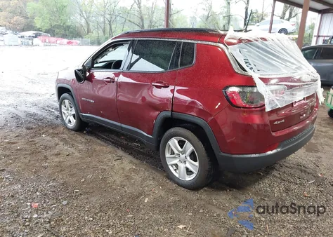 2022 Jeep Compass Latitude 4X4 из США, поврежденный, VIN 3C4NJDBBXNT158865